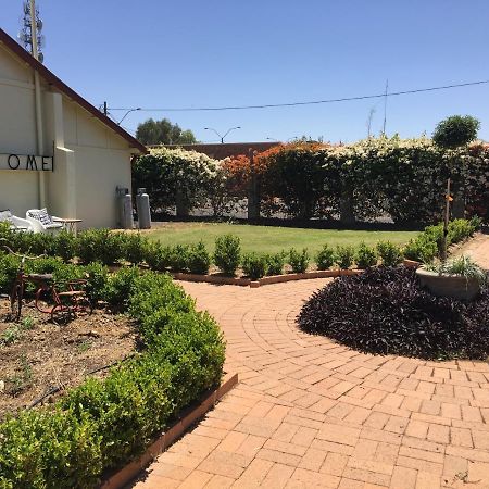 Club Boutique Hotel Cunnamulla Ngoại thất bức ảnh